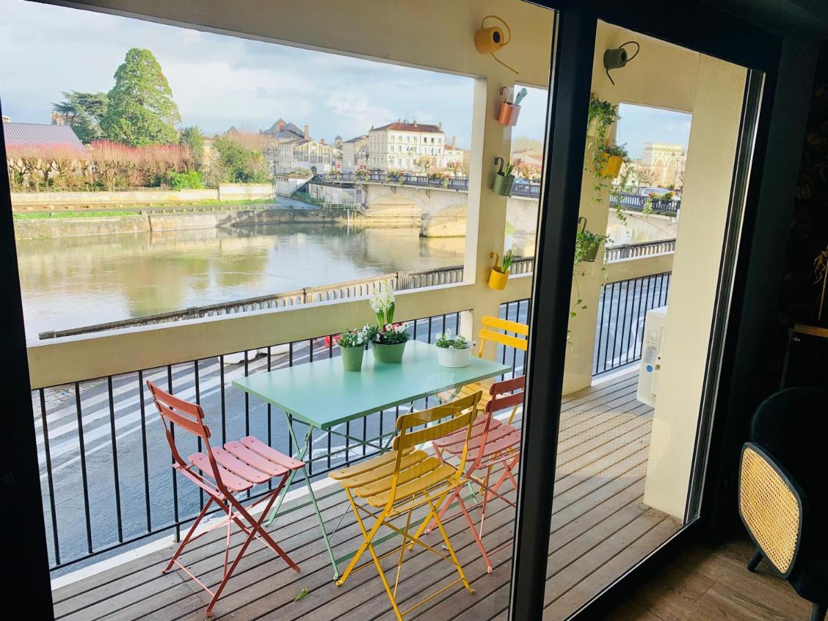 "Au Fil De La Charente" - Coeur De Saintes - Wifi Clim - Classe 4 Etoiles - 4 Pers Exterior photo